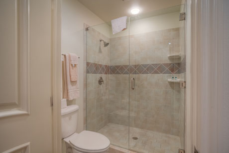 Cottage 5 Bedroom A Bathroom